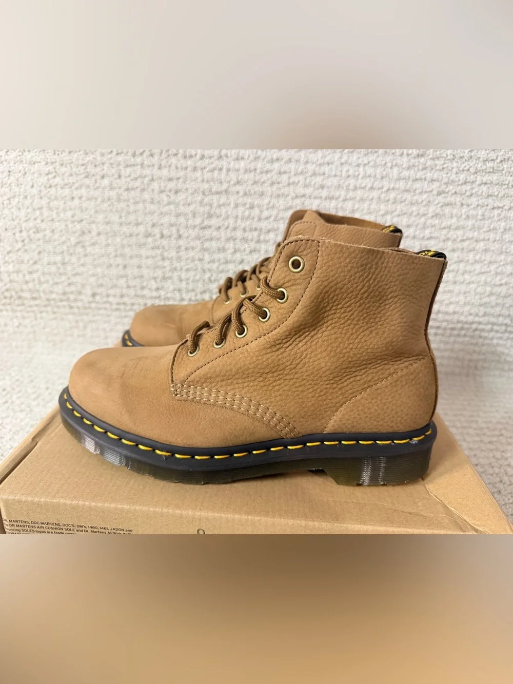 Dr. Martens 101 Savannah Tan Tumbled Nubuck Leather Combat Ankle Boots Sz 8M/9L